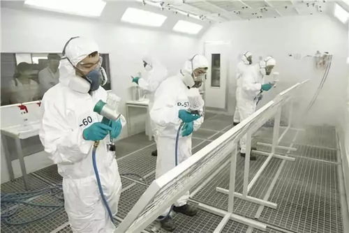 選擇4S店維修寶馬 還原漆面，重煥新車光彩